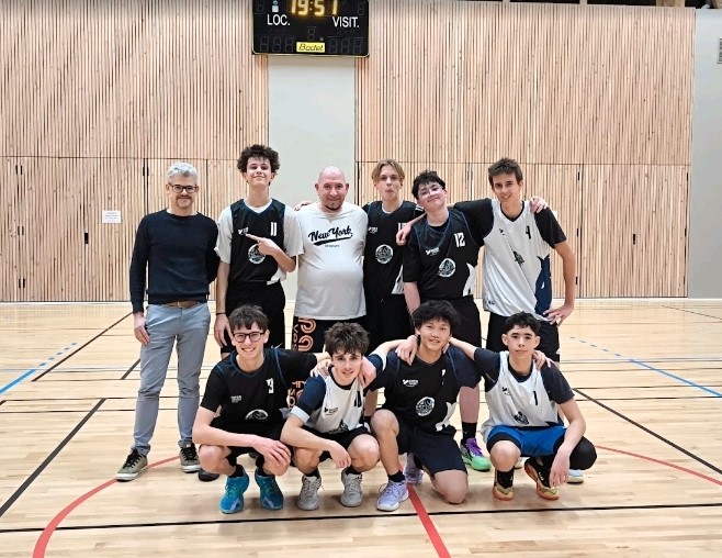 Des nouveaux Maillots pour les U18 grâce à Antoine Garreau